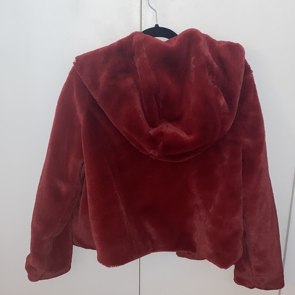 Faux red fur hooded jacket from LF - Picture 5 of 6